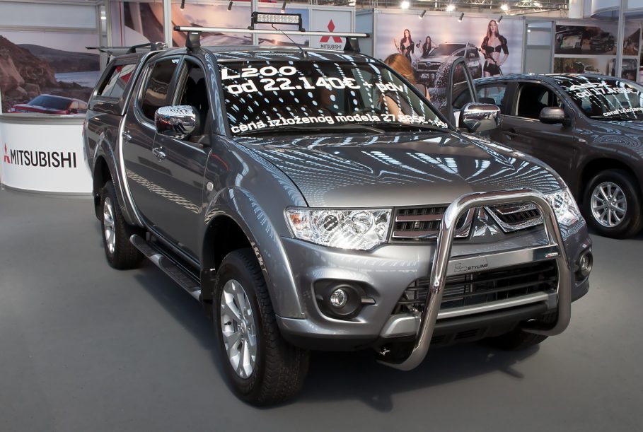 rentar-mitsubishi-l200